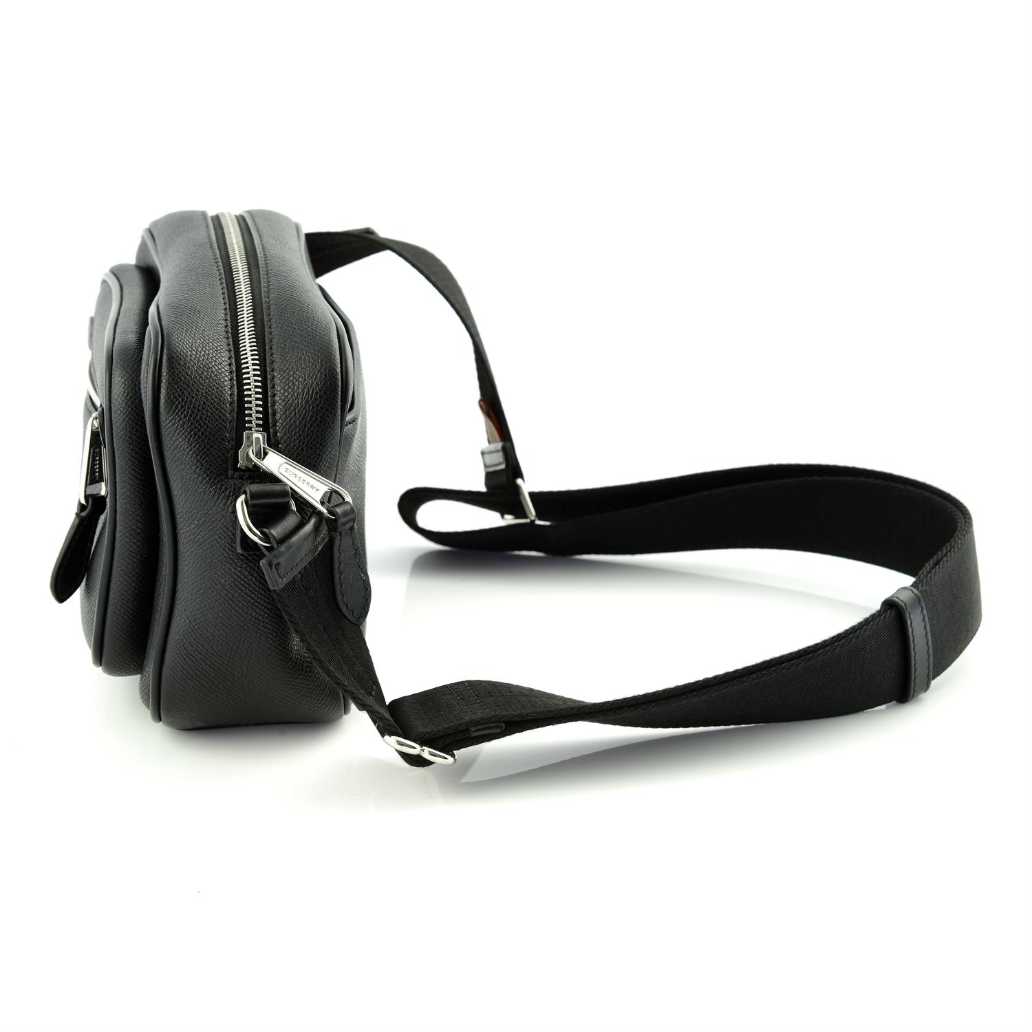 BURBERRY - a black leather camera handbag. - Image 3 of 6