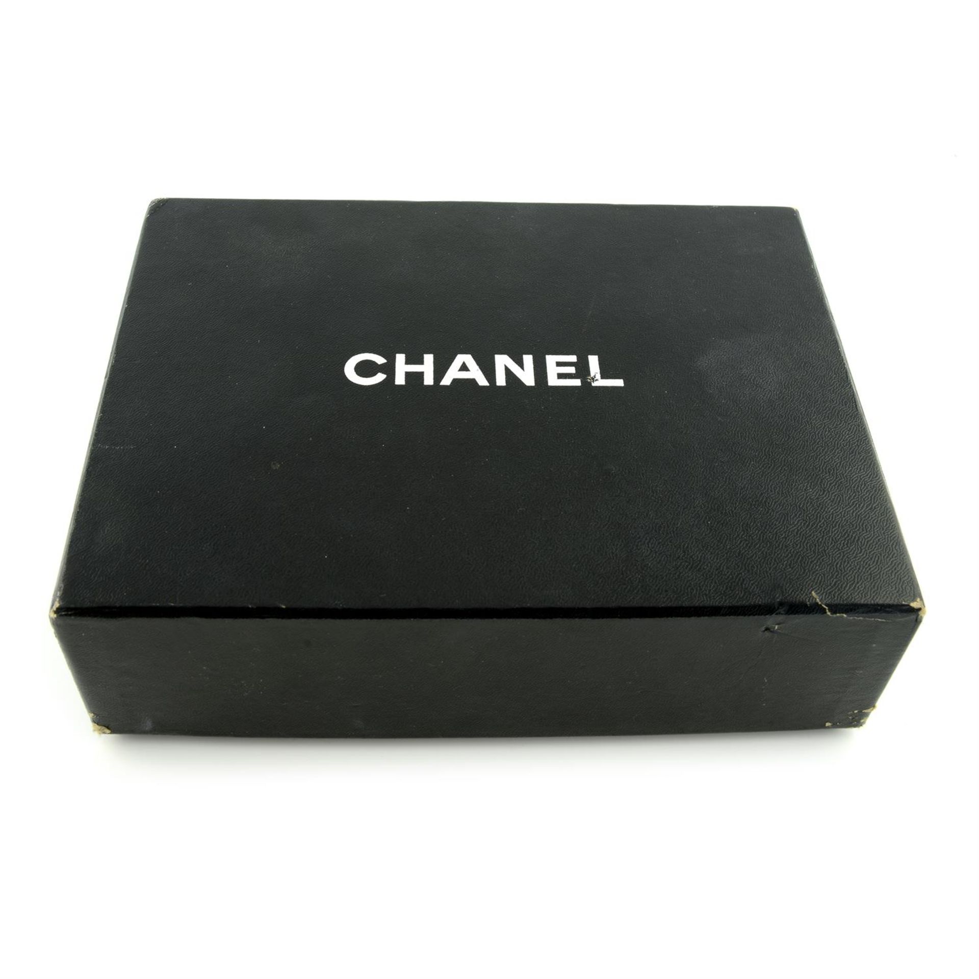 CHANEL - a black Caviar wallet on chain handbag. - Image 6 of 6