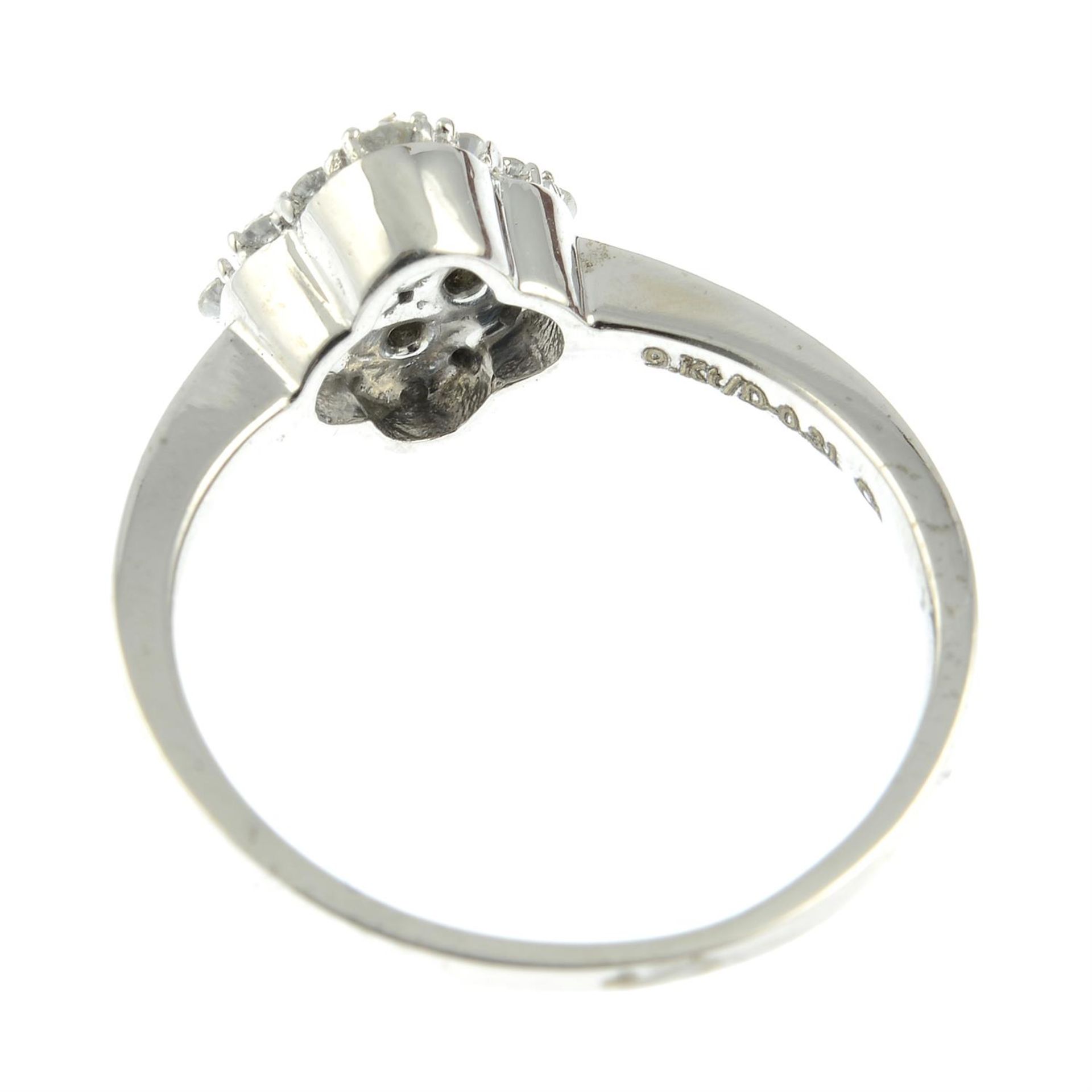 A brilliant-cut diamond cluster ring. - Image 2 of 2