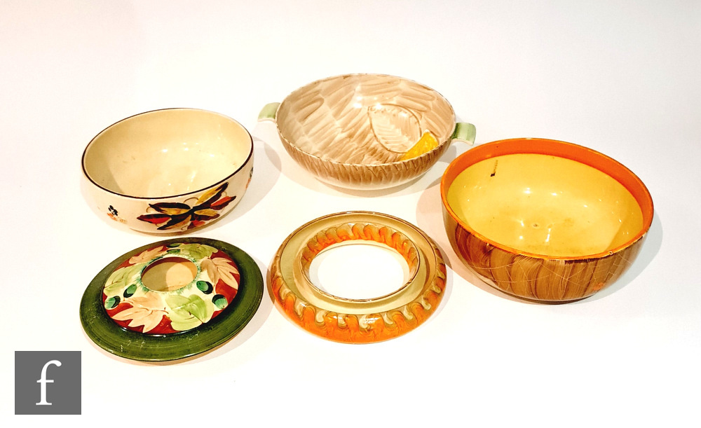 Five pieces of assorted 1930s Art Deco Myott comprising a twin handled bowl in pattern 2684, a fruit