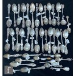 A parcel lot of assorted American silver souvenir teaspoons to include Chicago and Native American