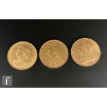 Three Victorian full sovereigns, a Jubilee head and two veil head examples, dated 1891, 1899 and