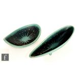 Alfred Hallam and Colin Melbourne - Beswick - A 1950s shape 1358 pin dish decorated with a green