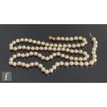 A single row of uniform cultured pearl, each diameter approximately 8.5mm, length 92cm,