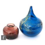 A Mdina glass onion vase of compressed ovoid form with pulled neck, internally decorated with