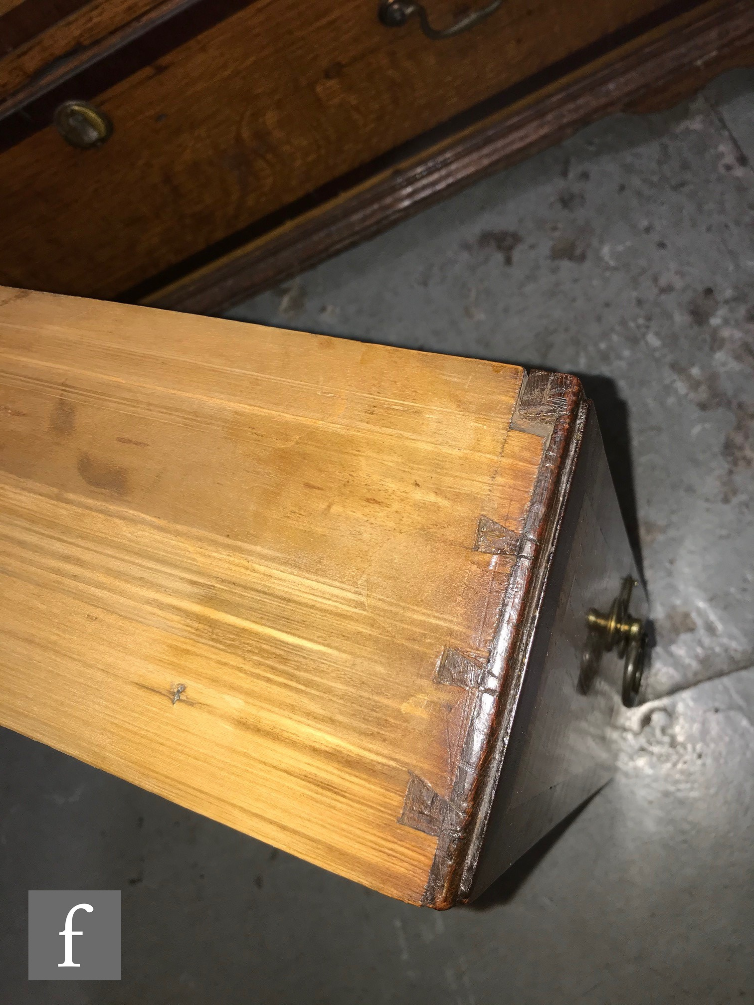 A George III oak and mahogany crossbanded chest of two short and three long drawers, brass drop - Image 8 of 9