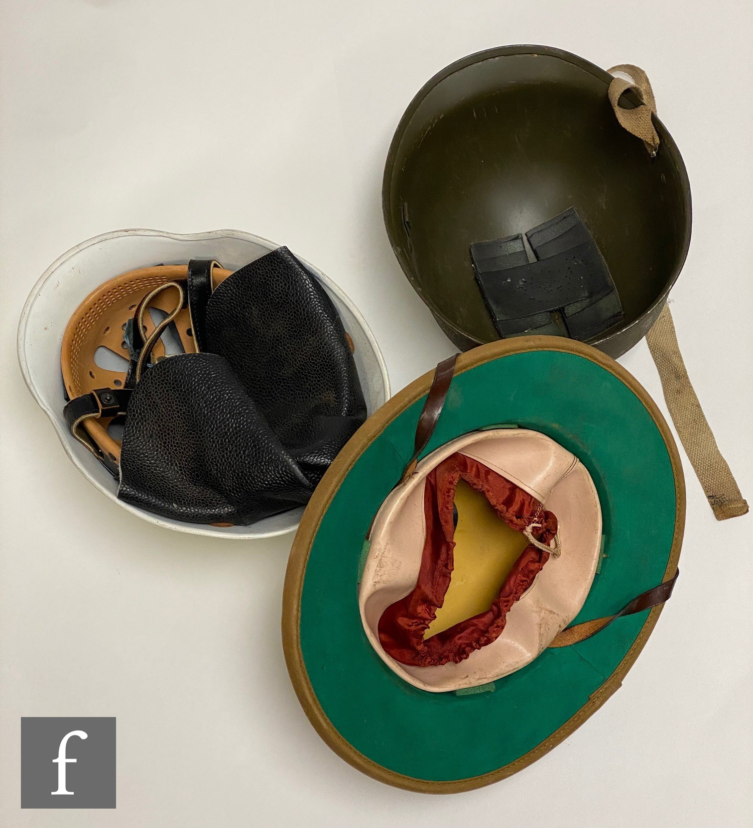 An American army helmet together with a pith helmet made by Wegener and a late 20th Century - Image 2 of 2