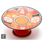 Clarice Cliff - Sliced Fruit - A pedestal taza circa 1930, hand painted with a band of stylised