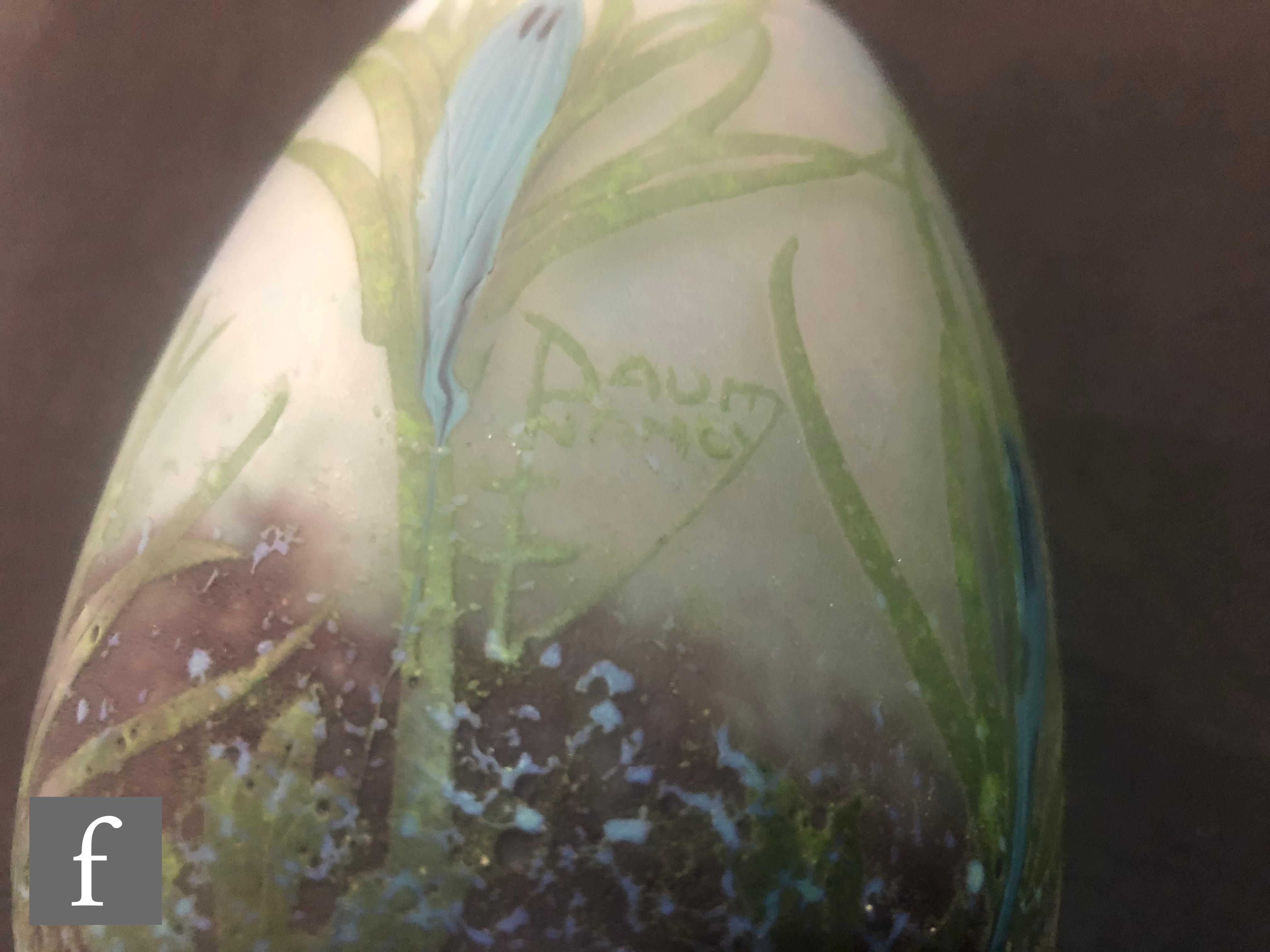 Daum - An early 20th Century cameo glass vase of swollen sleeve form, cased and cut with butterflies - Image 2 of 2