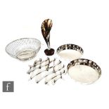 Alessi - A collection of items to include a Girotondo King-Kong Round Tray by Stefano Giovannoni and