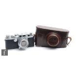 A 1946 Ernst Leitz Wetzlar Leica IIIC rangefinder camera, chrome, serial No. 434818, with Ernst