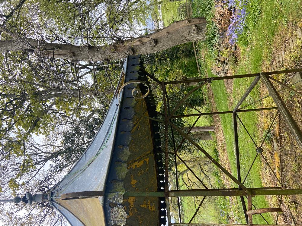 An attractive hexagonal shaped wrought iron Garden Gazebo, with galvanised domed roof, some - Bild 8 aus 24