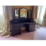 A modern lacquered wooden Dressing Table, with swing frame mirrors and an arrangement of 8