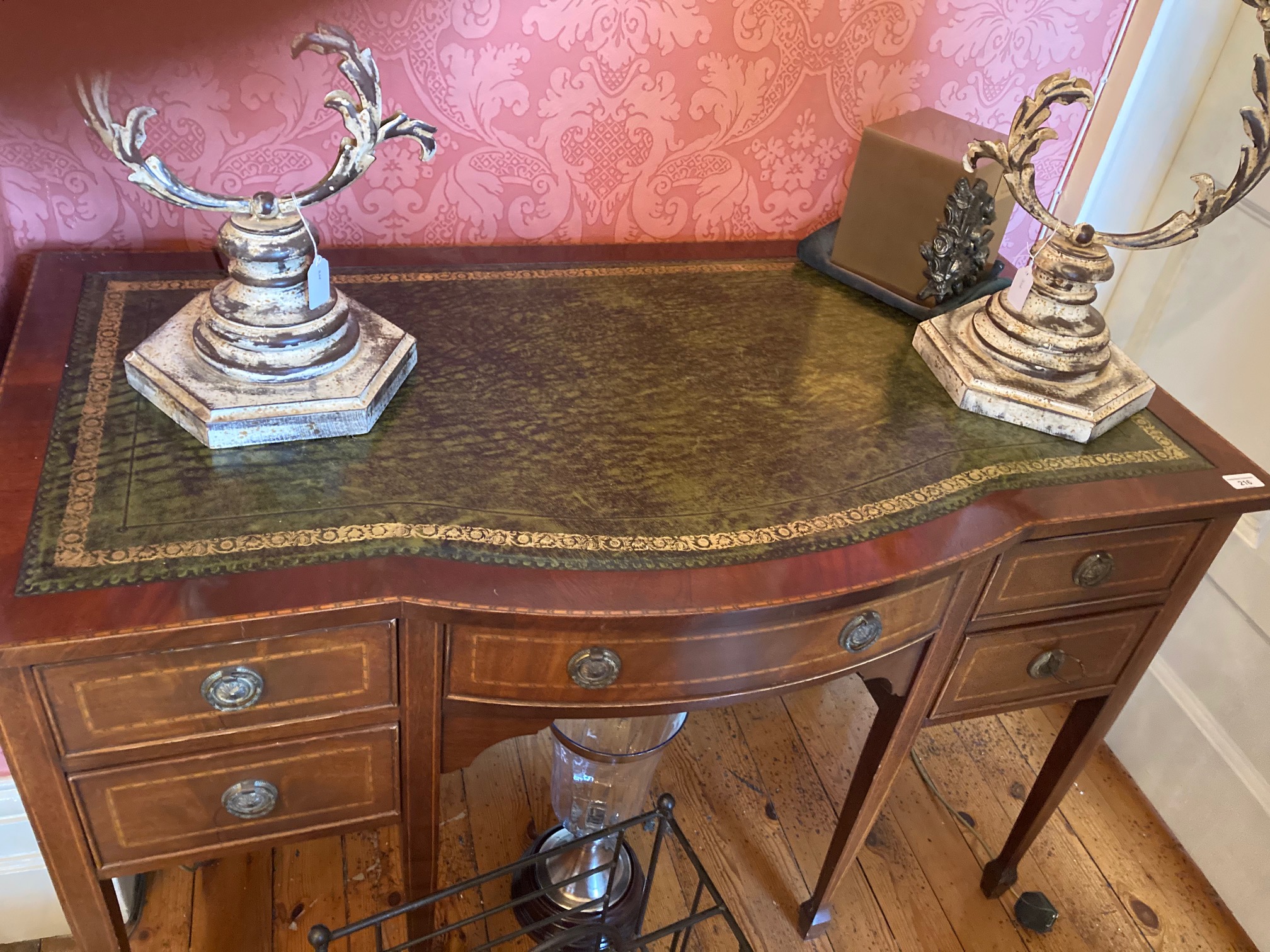 An attractive Edwardian bow fronted inlaid mahogany Ladies kneehole Writing Table, with green tooled - Image 3 of 4