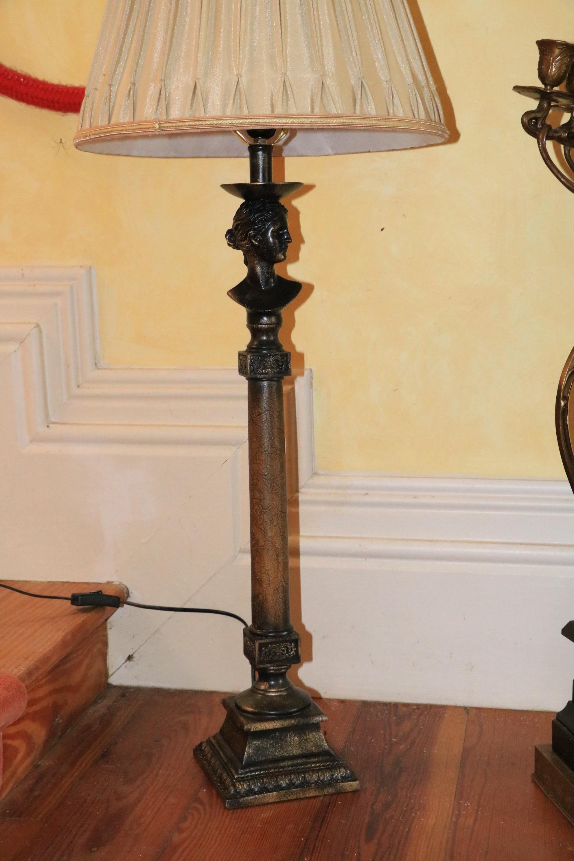 A pair of composition figural column Table Lamps, each surmounted with a female or male bust, with - Image 4 of 4