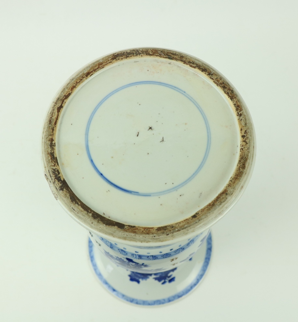 A large important Kangxi period blue and white Gu Vase, 18th Century, decorated with birds and - Image 17 of 21