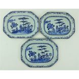 A good set of three Nankin Chinese porcelainÿblue and white Platters, decorated with trees and