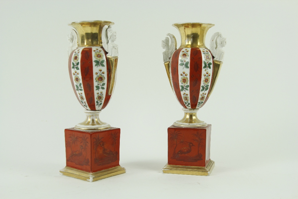 A pair of 19th Century French porcelain two handled Urns, each decorated in the chinoiserie style - Image 4 of 4