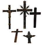 LOTTO DI CINQUE CROCIFISSI - LOT OF FIVE CRUCIFIXES