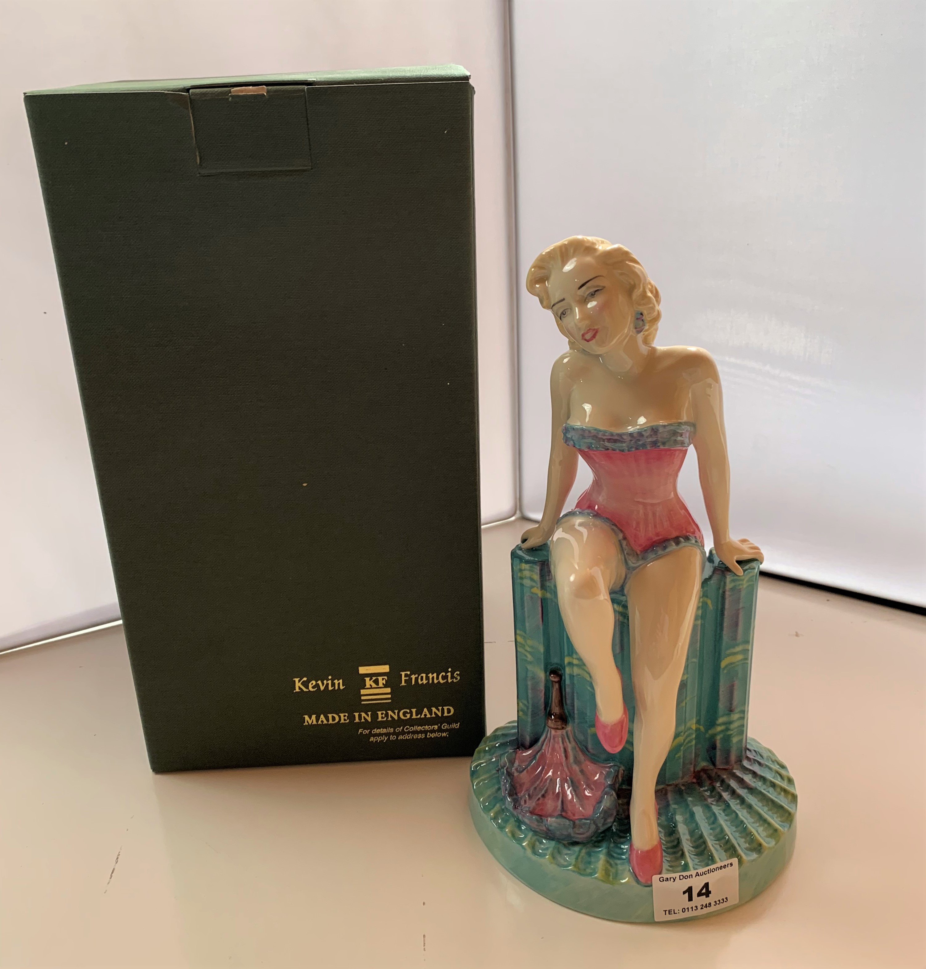 Boxed Kevin Francis ‘Marilyn Monroe’ Twentieth Century Icons Series Figure. Number 690/2000 with - Image 2 of 3