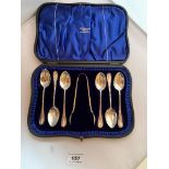 Cased set of 6 silver teaspoons and tongs. Hallmark Sheffield 1907. Total w: 3.98 tozs.