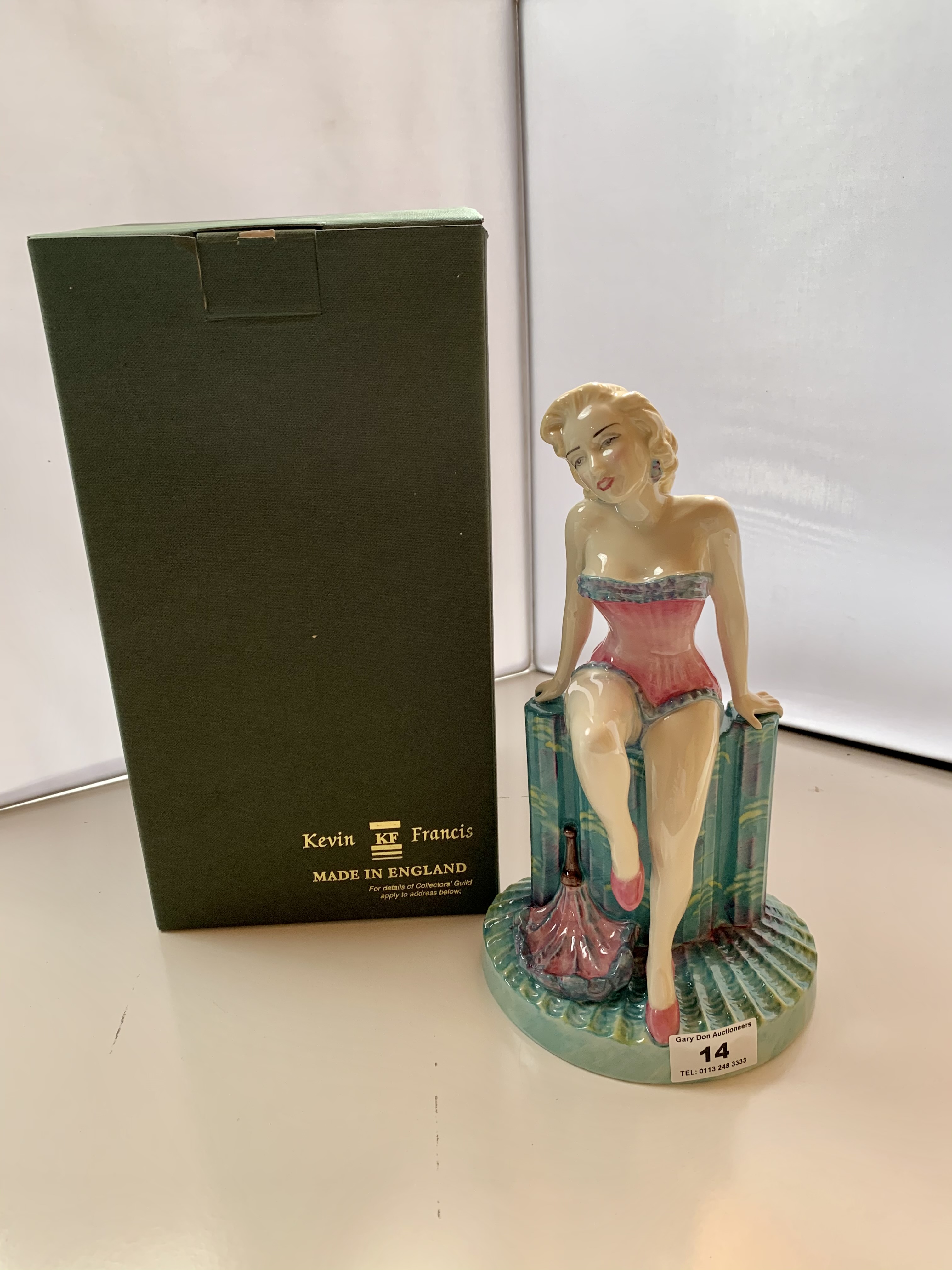 Boxed Kevin Francis ‘Marilyn Monroe’ Twentieth Century Icons Series Figure. Number 690/2000 with