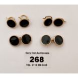 9k gold and black stone pair of cufflinks and 4 collar studs, total w: 9 gms.