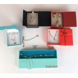 5 boxed sets of dress jewellery