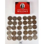 30 Churchill crowns and Willem II cigar tin