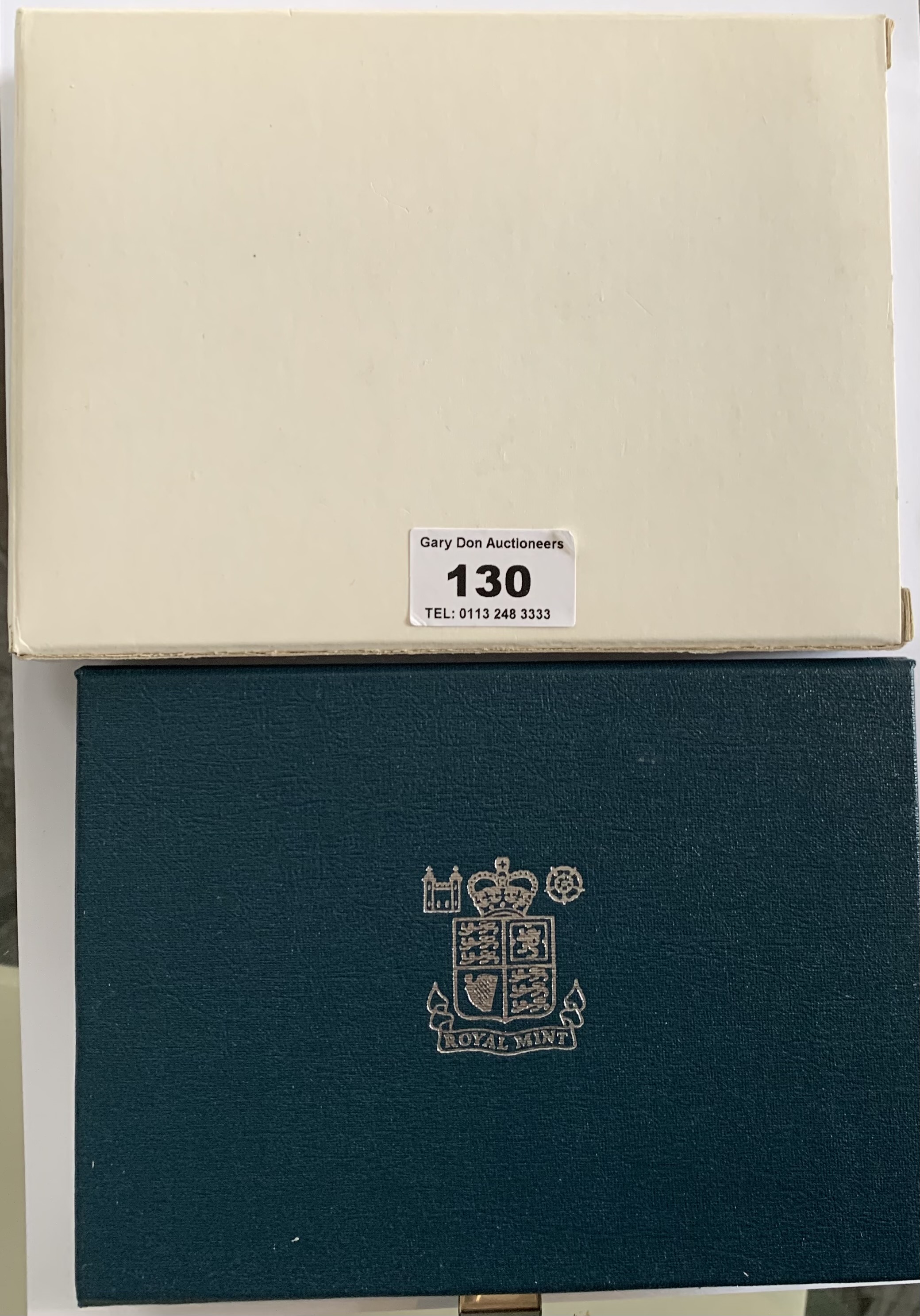 Boxed Royal Mint 1984 UK Coin Proof Set - Image 2 of 2