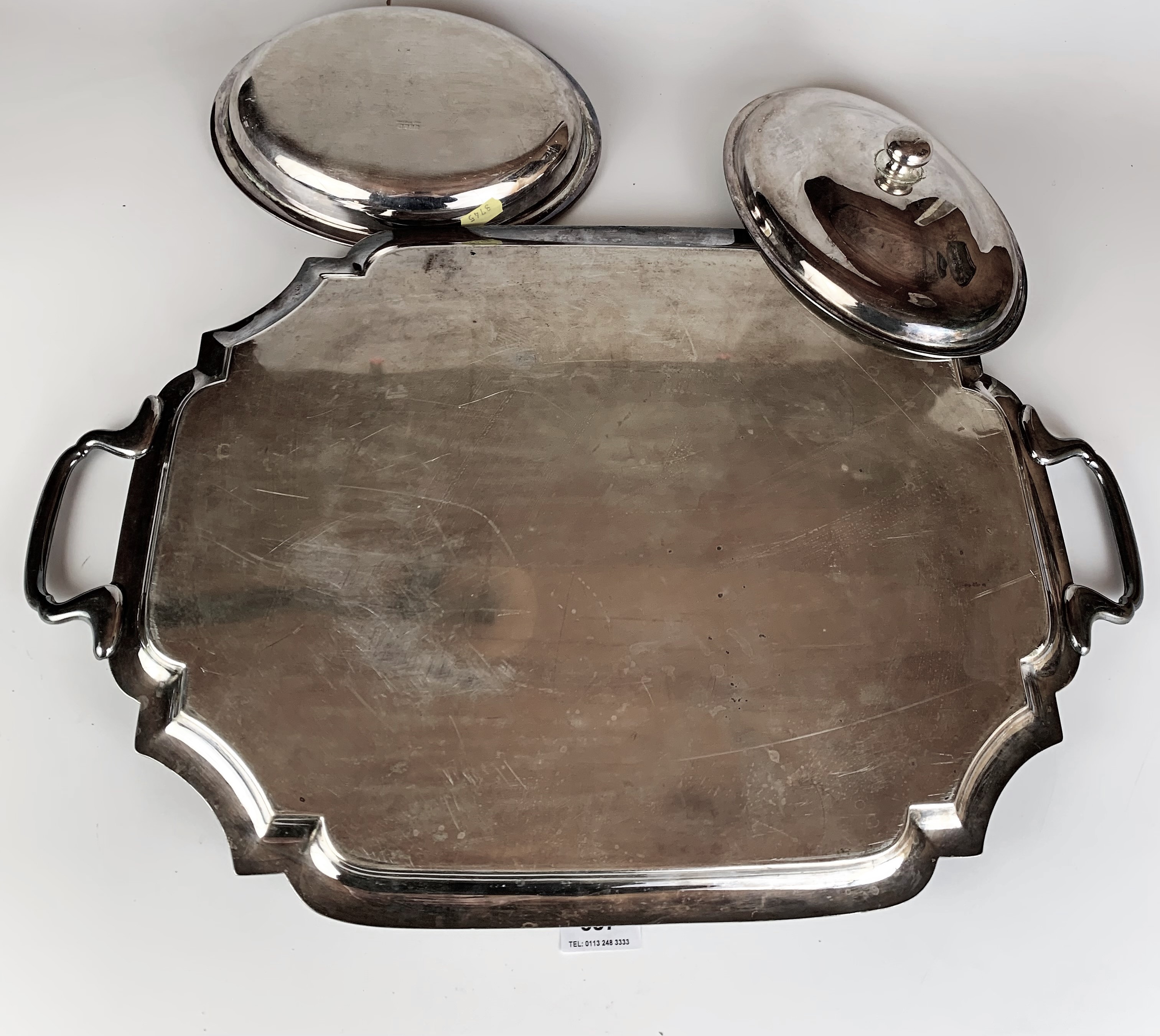 Plated gallery tray 21.5” long x 14” wide and plated lidded tureen 9.5” x 7.5” - Image 2 of 2