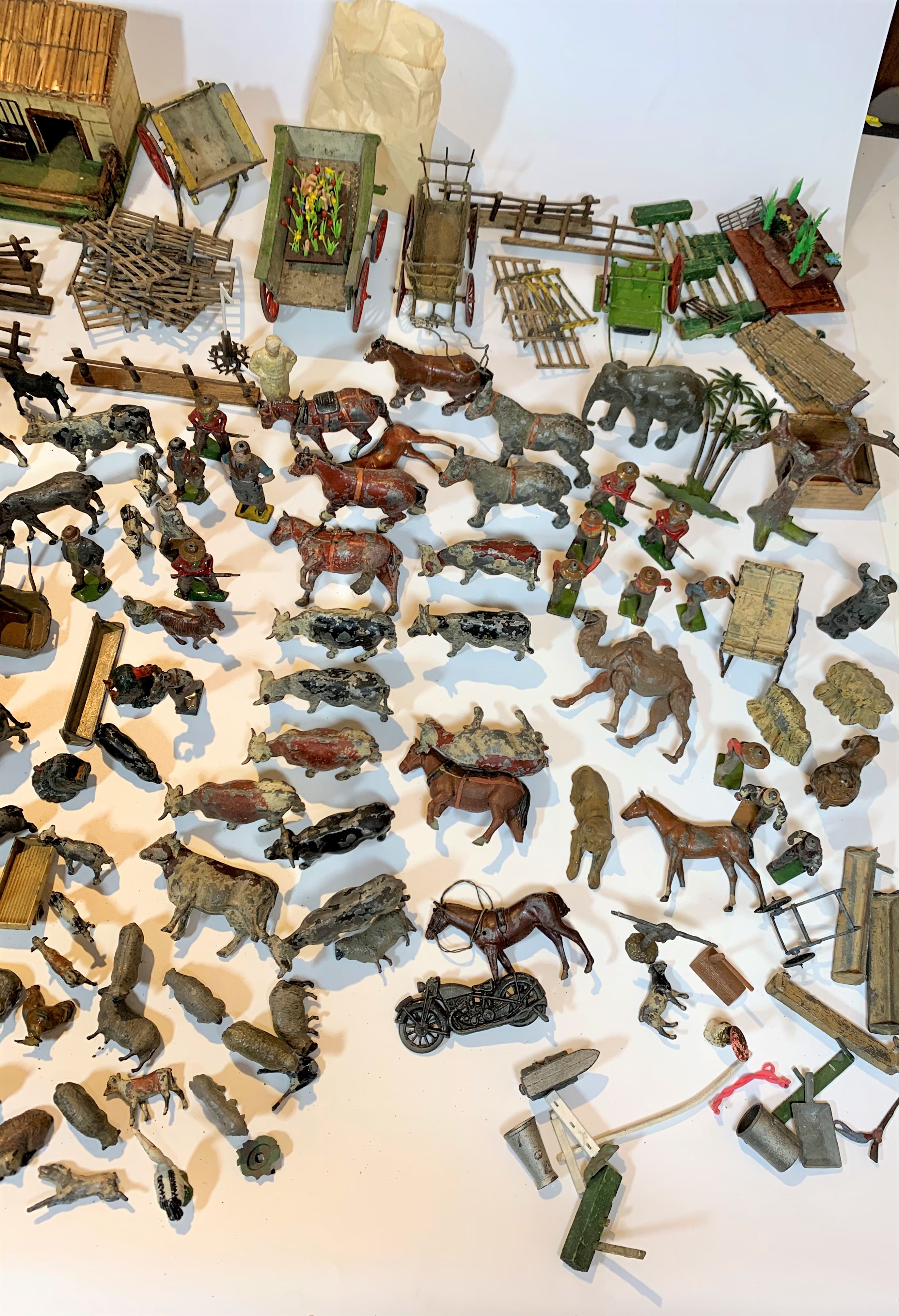 Wooden farmyard with buildings, accessories and animals. Farmyard measures 21” x 20” (possibly - Image 7 of 14