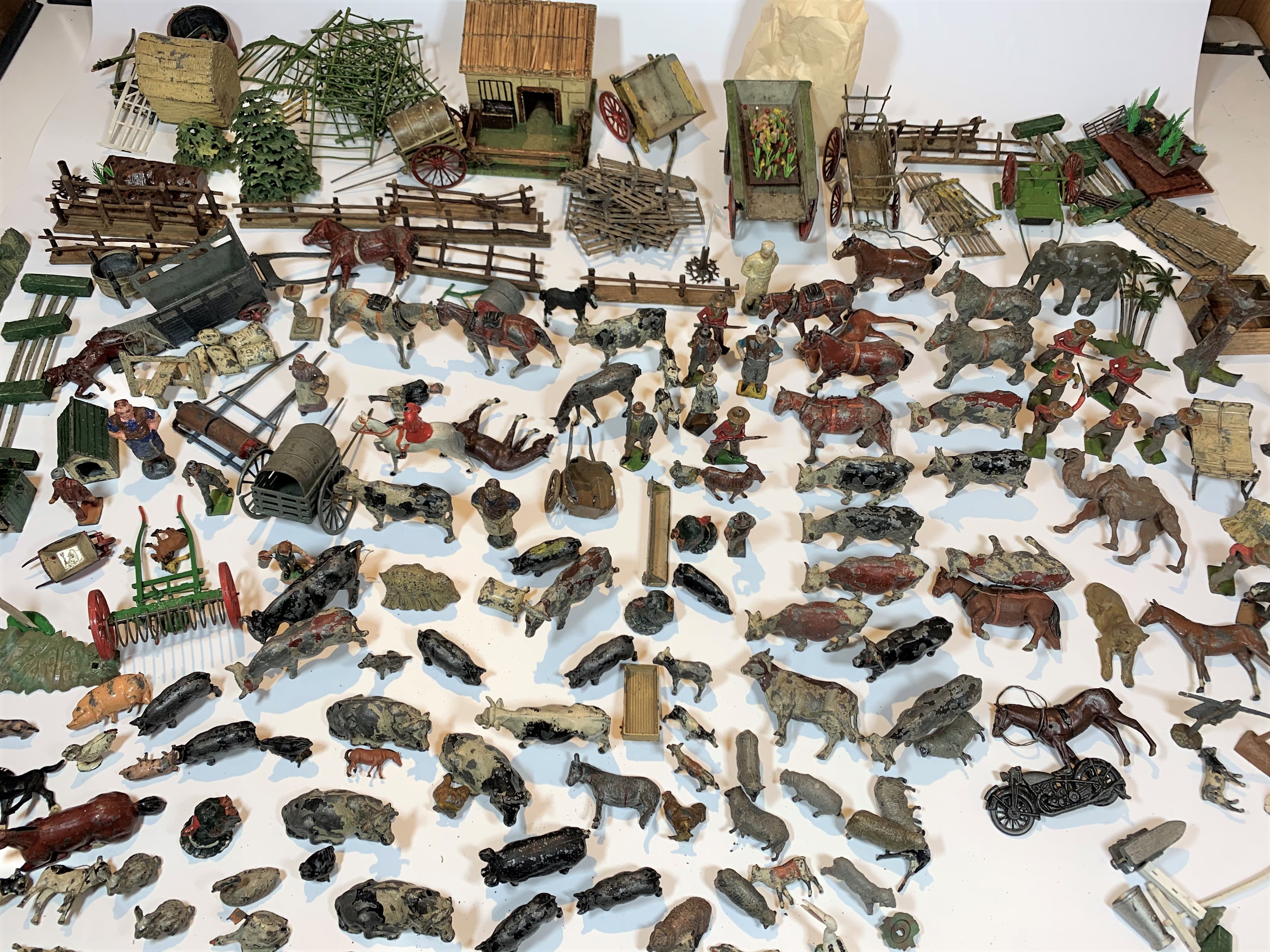 Wooden farmyard with buildings, accessories and animals. Farmyard measures 21” x 20” (possibly - Image 4 of 14