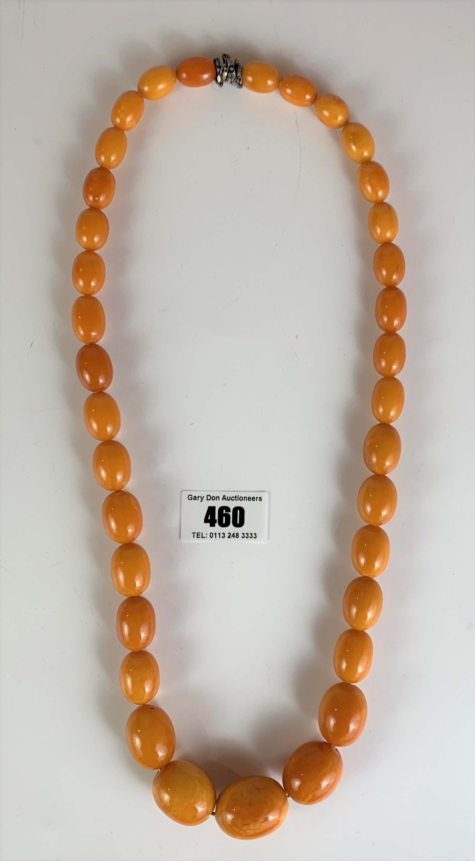 Amber necklace with 35 beads, w:89 gms - Image 2 of 8