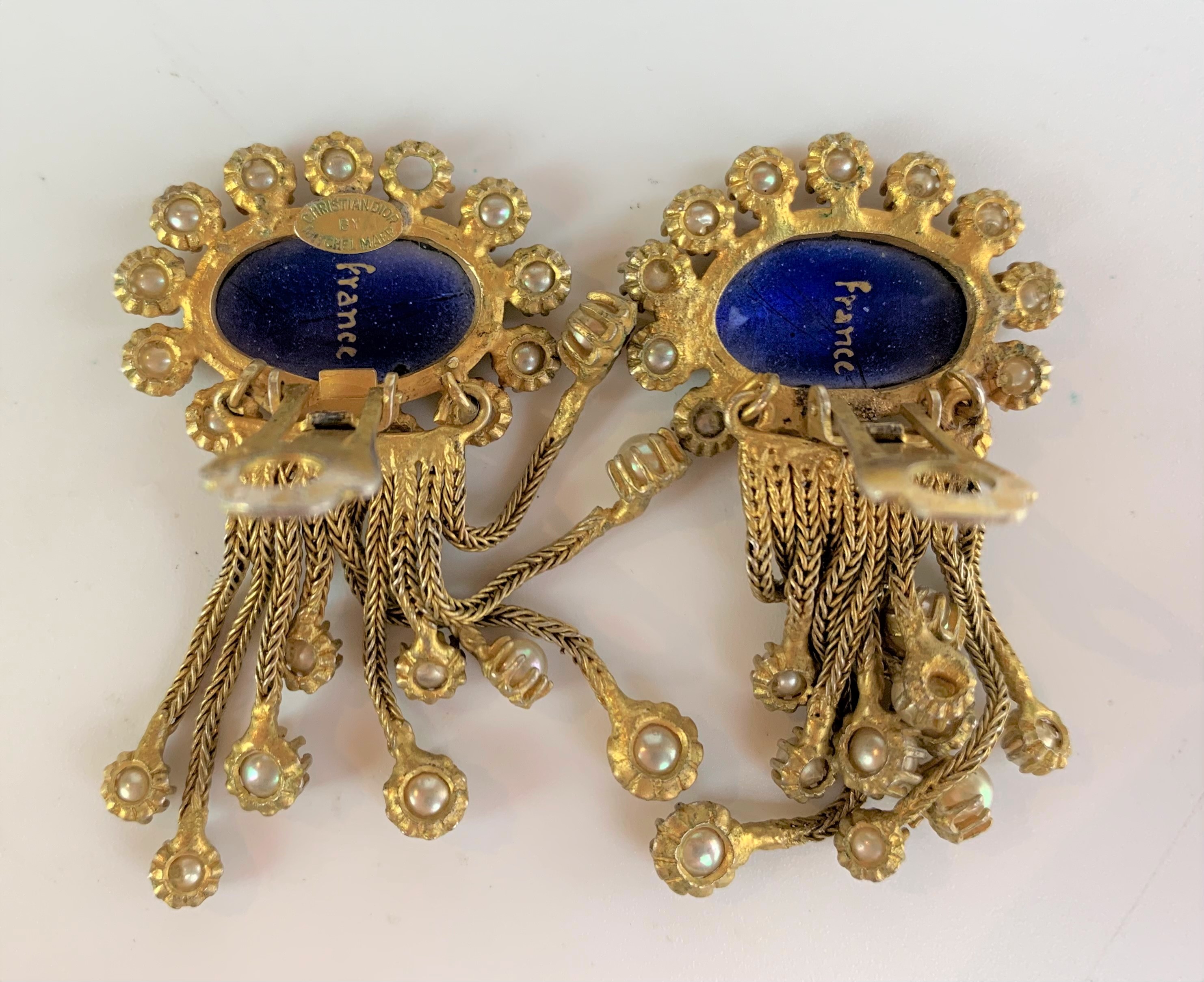 Pair of Christian Dior earrings by Michel Maer (1 pearl missing) - Image 5 of 6