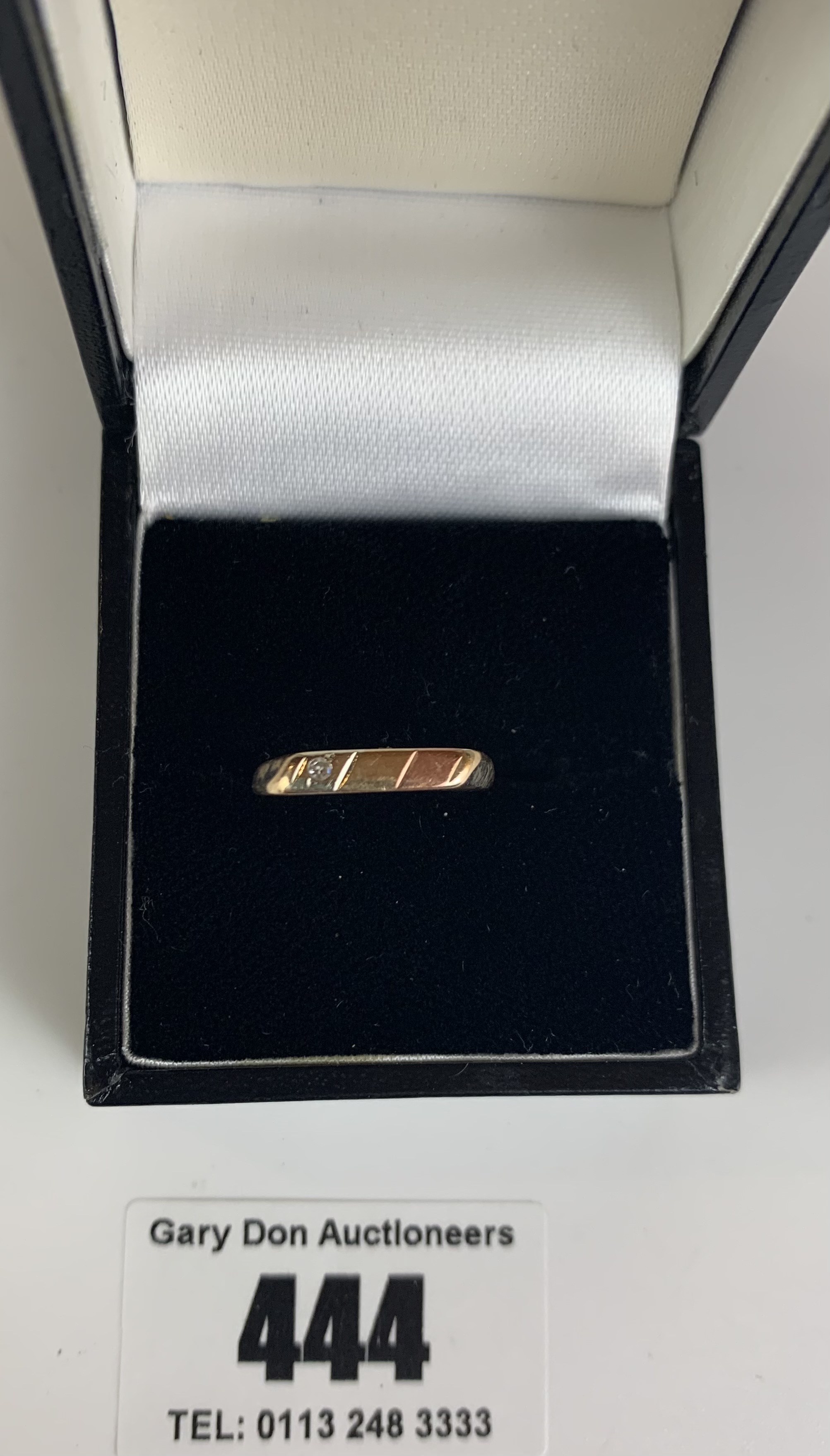 9k gold tri-colour ring, size I, w: 1 gm - Image 2 of 4