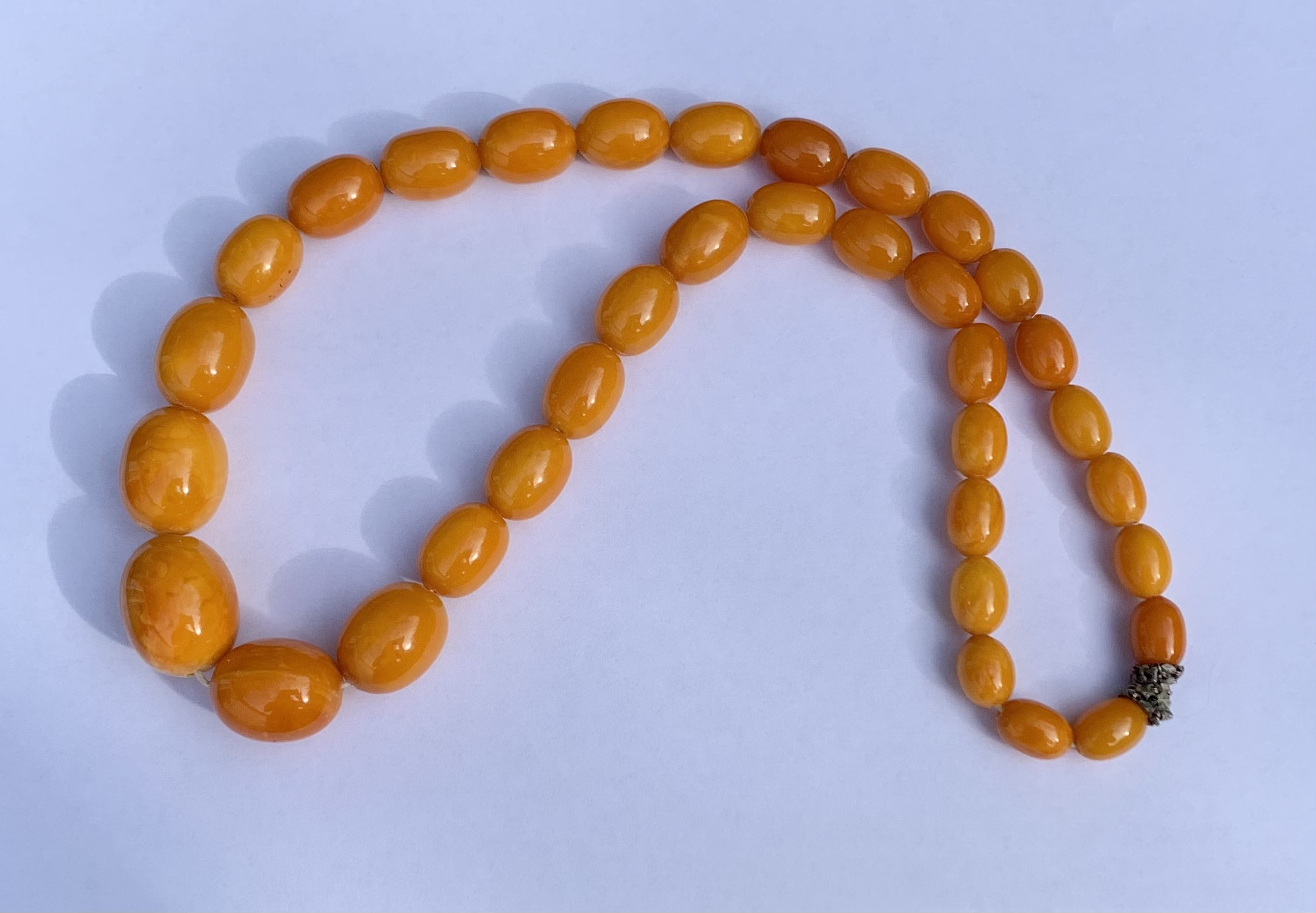 Amber necklace with 35 beads, w:89 gms - Image 7 of 8