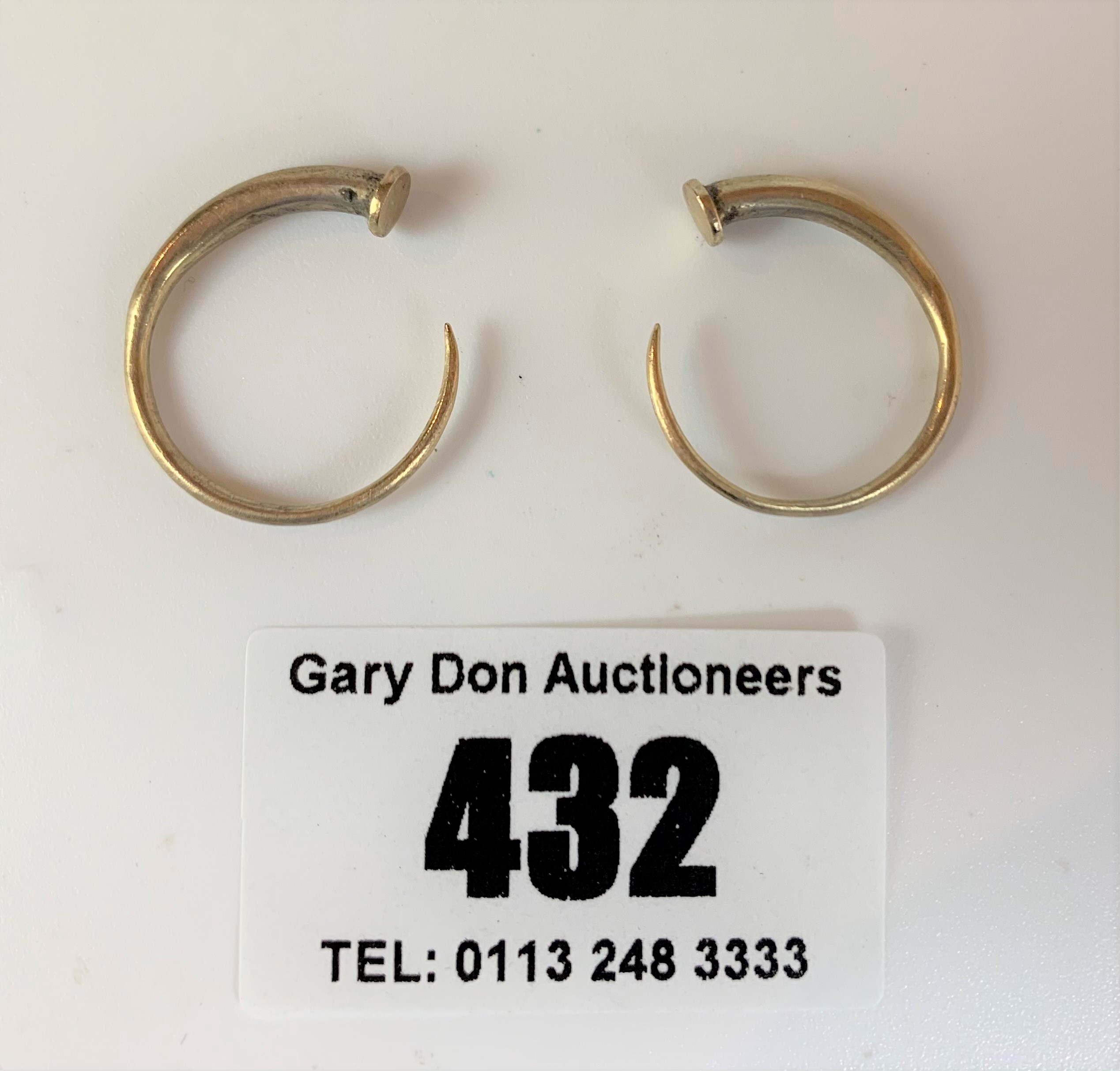 Pair of 9k gold hoop earrings, total w: 2 gms - Image 2 of 4