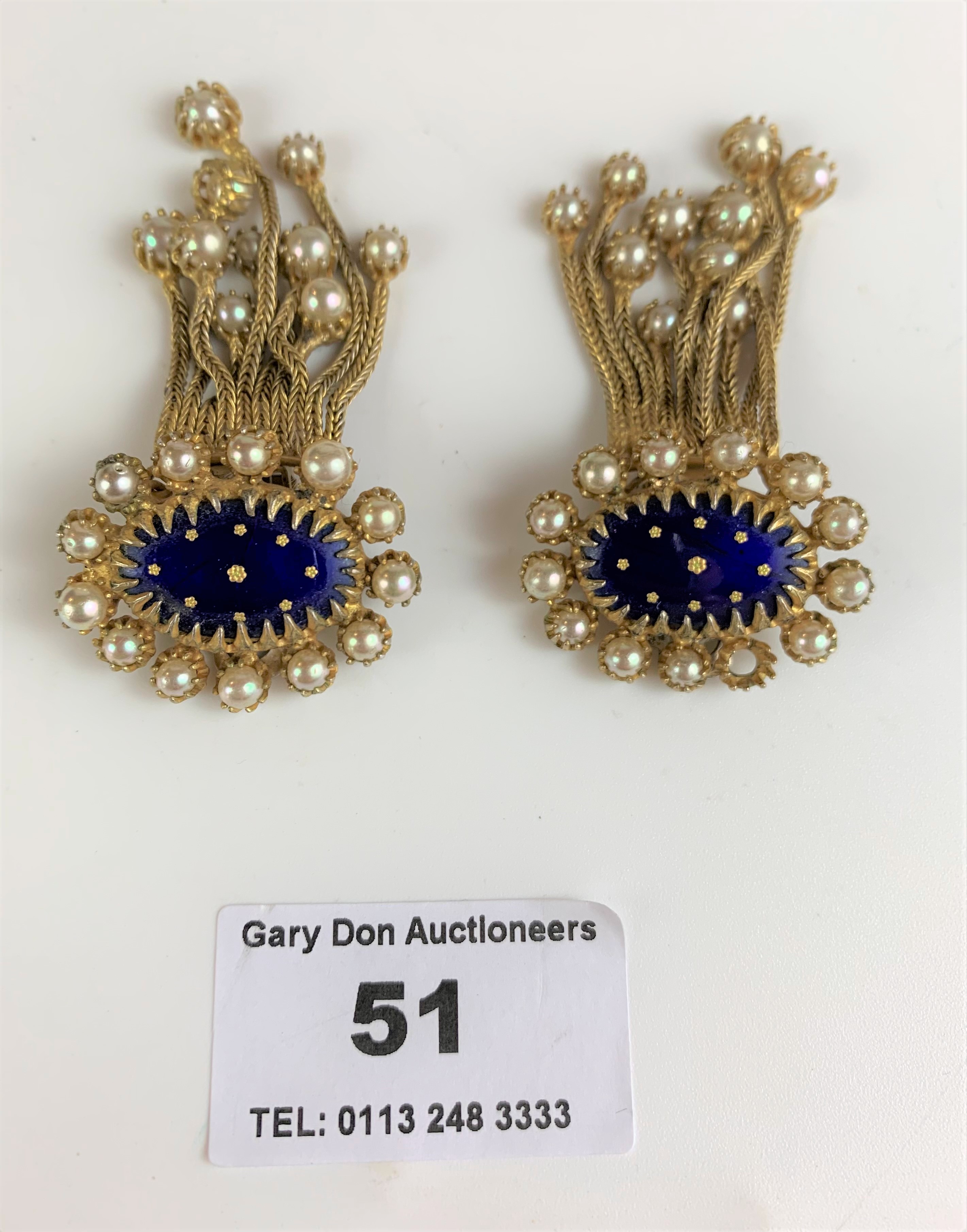 Pair of Christian Dior earrings by Michel Maer (1 pearl missing) - Image 2 of 6