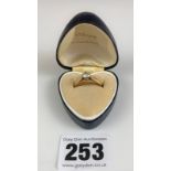 18k gold and solitaire diamond ring, size N, w: 2.5 gms