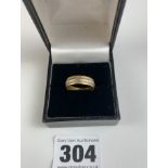 22k gold 2 tone colour wedding band, size L, w: 3.7 gms