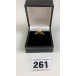 9k gold and pearl ring, size M, w: 2.4 gms