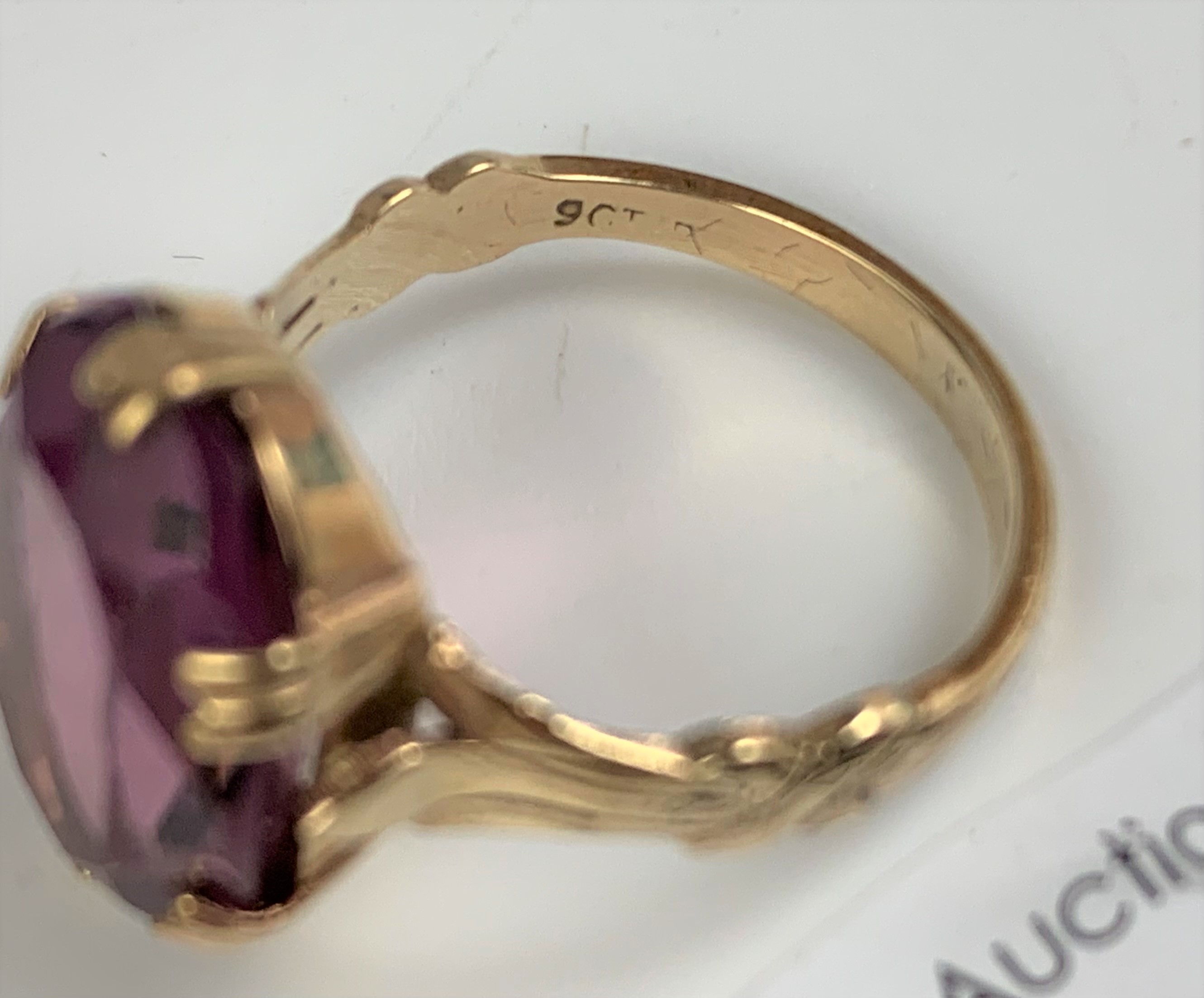 9k gold and pink stone ring, size M, w: 3.9 gms - Image 6 of 6