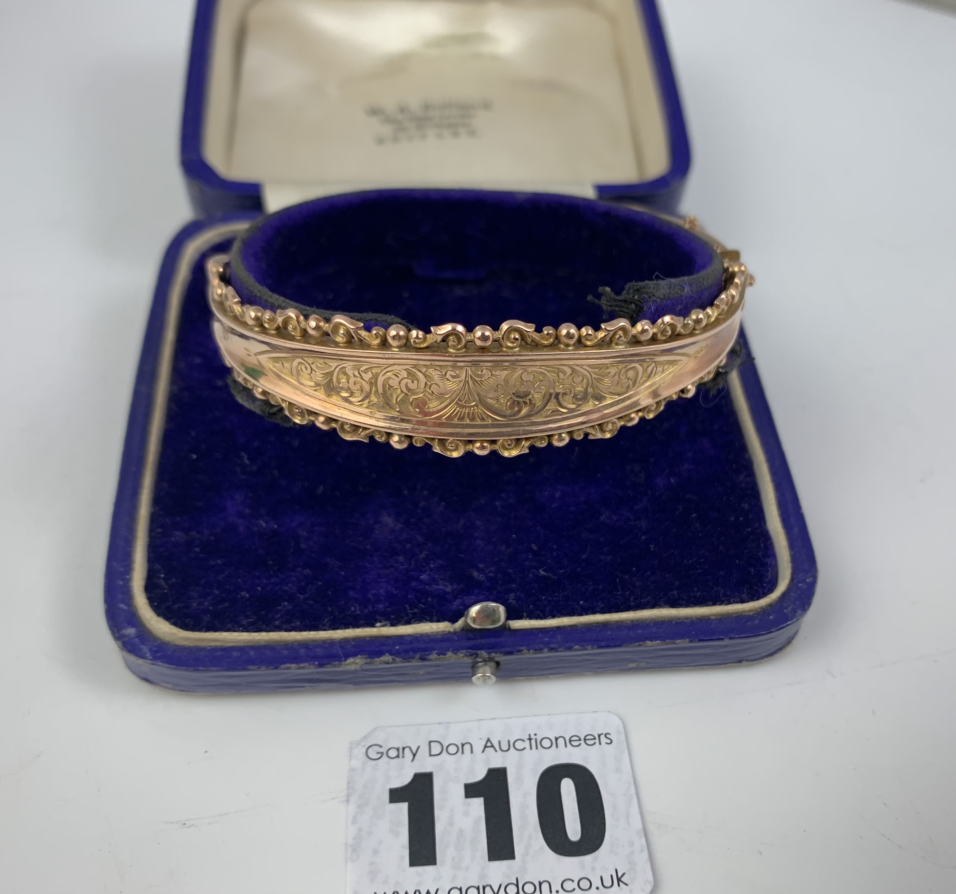 Boxed 9k gold bangle, 8” circumference, w: 9.3 gms - Image 2 of 9