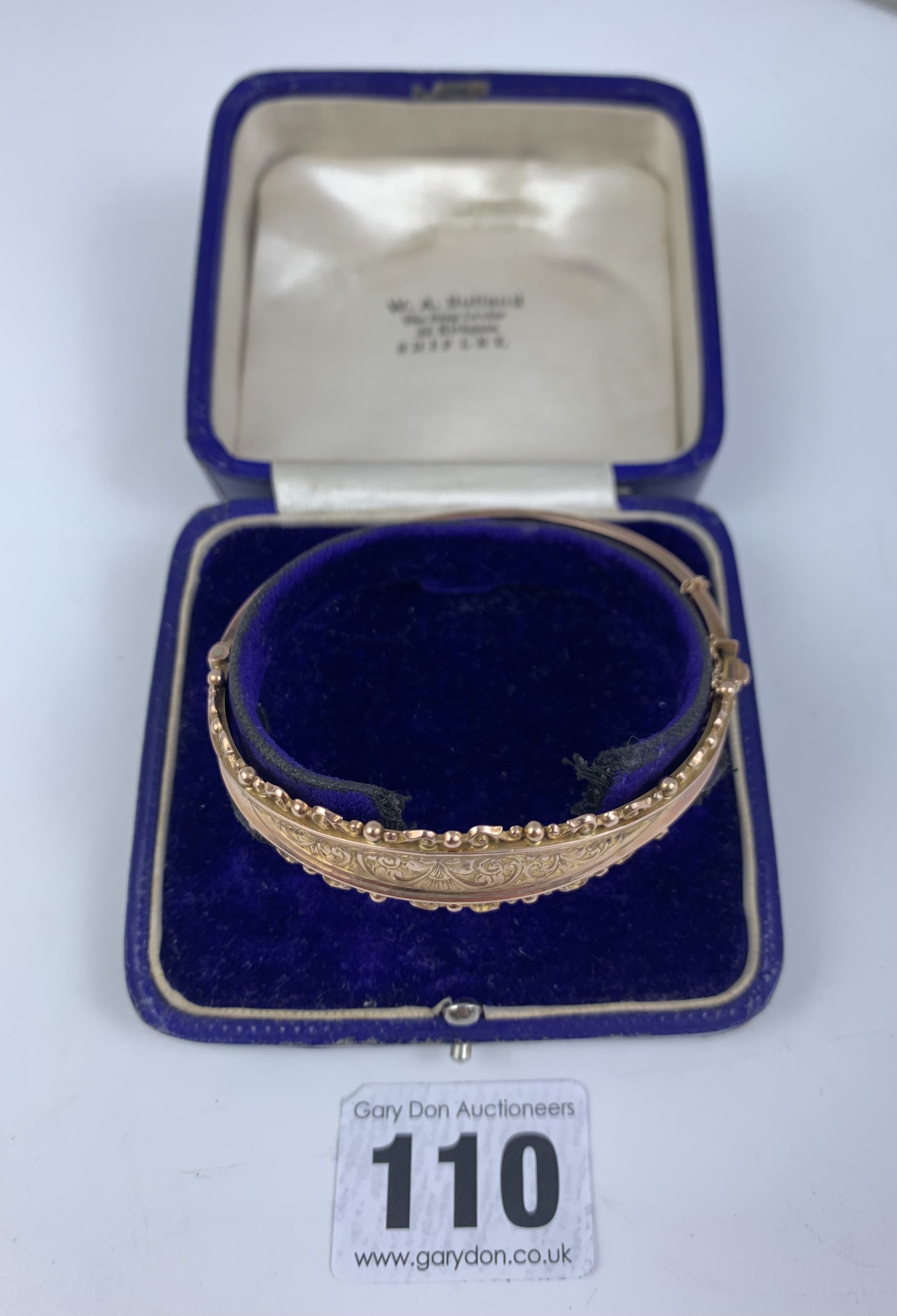 Boxed 9k gold bangle, 8” circumference, w: 9.3 gms