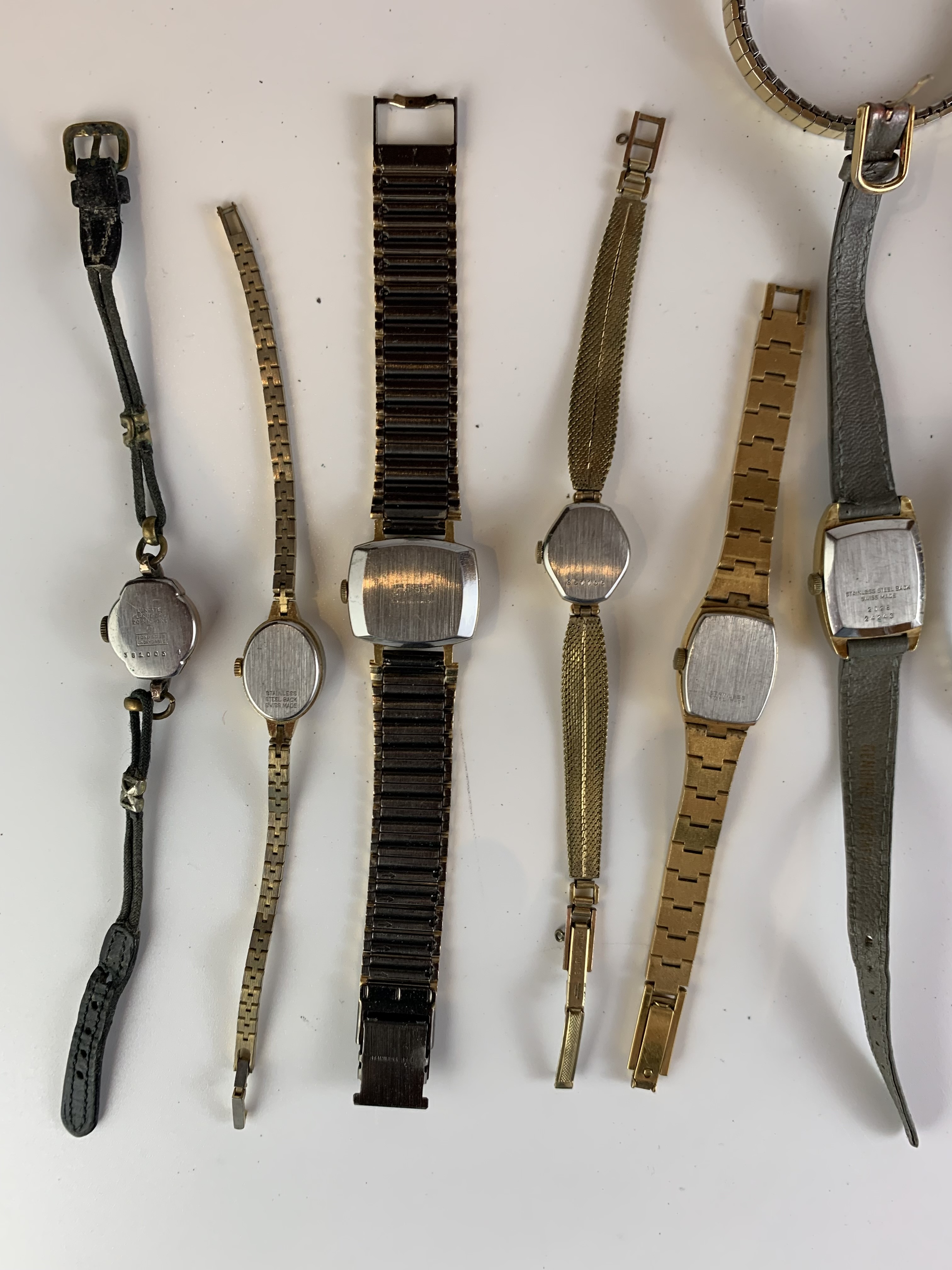 20 assorted ladies watches - Image 8 of 14