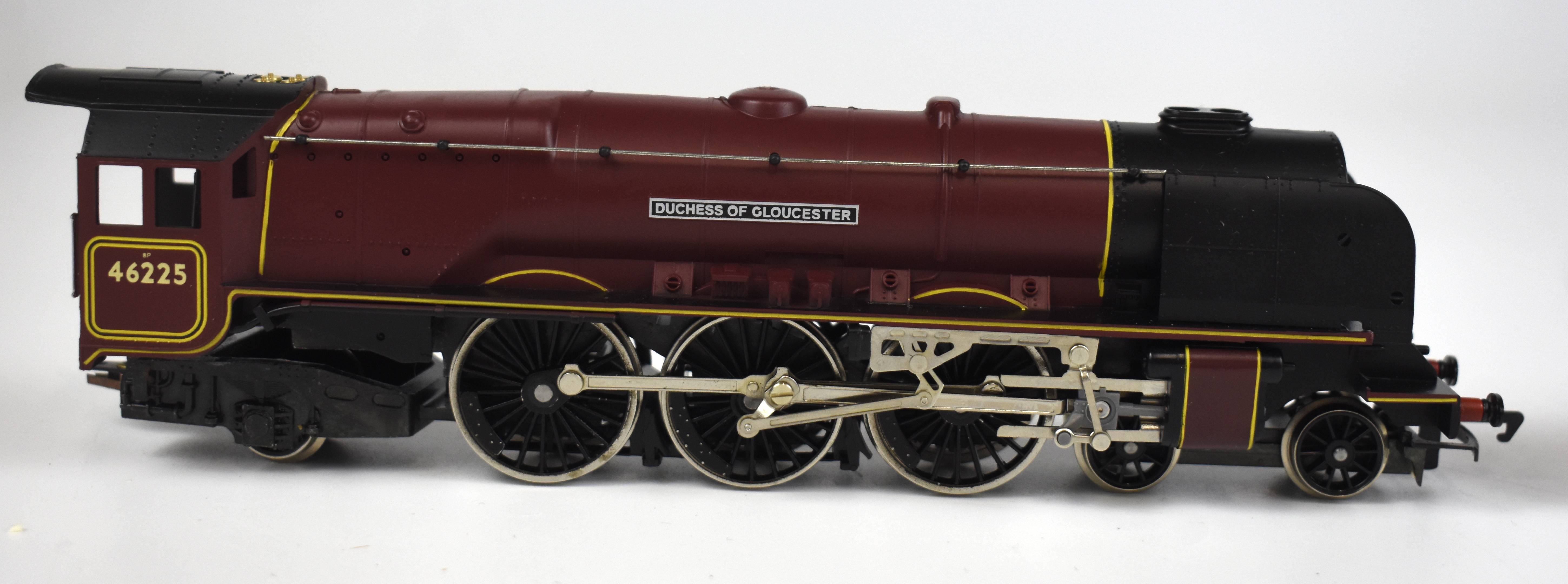 Boxed Hornby Railways Locomotives Toplink, R2023 BR Duchess of Gloucester locomotive and tender - Image 4 of 9