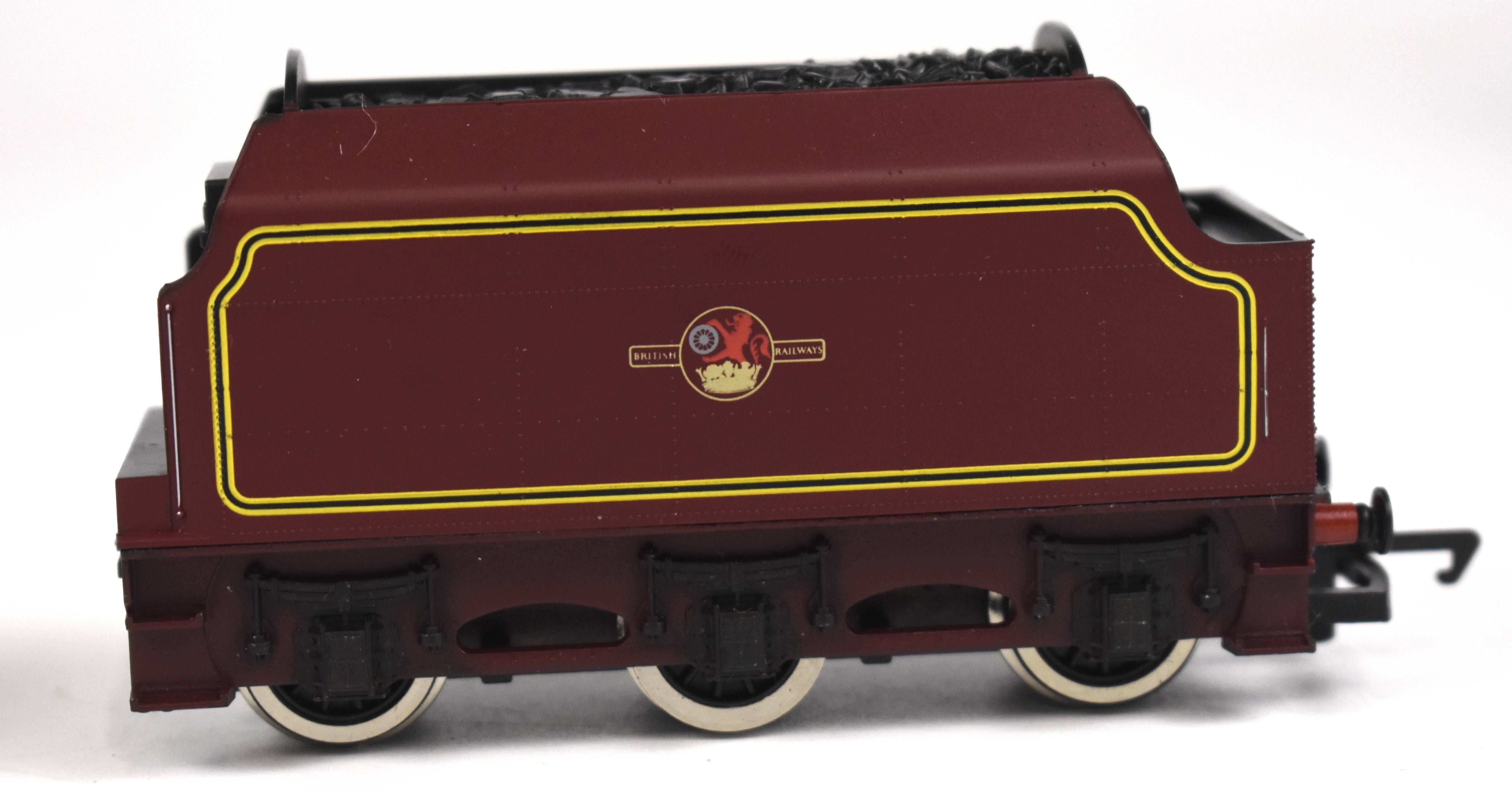 Boxed Hornby Railways Locomotives Toplink, R2023 BR Duchess of Gloucester locomotive and tender - Image 5 of 9