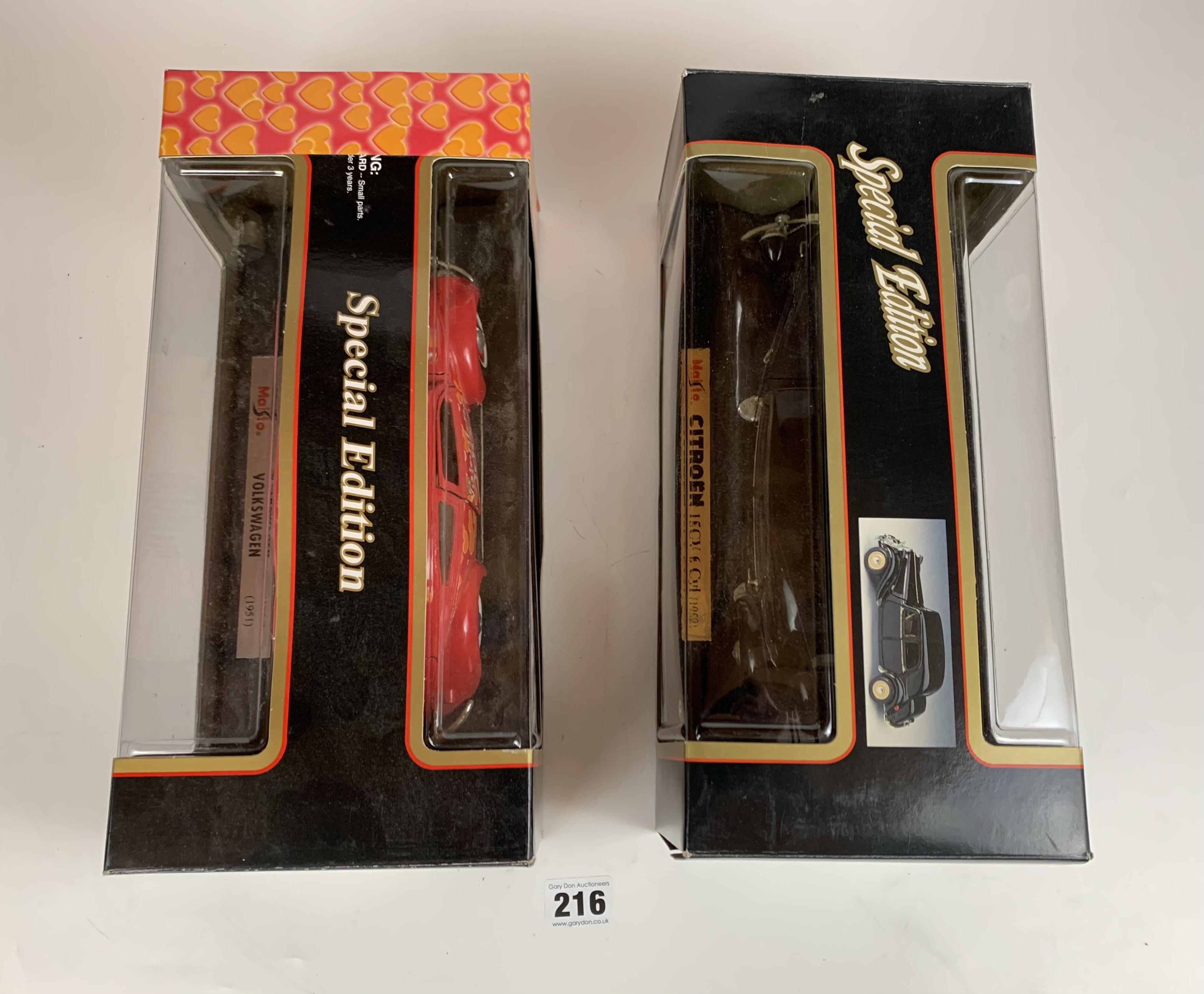 2 boxed Maisto Special Edition 1:18 cars – Citroen 15CV 6 Cyl and Volkswagen Export Sedan - Image 4 of 7