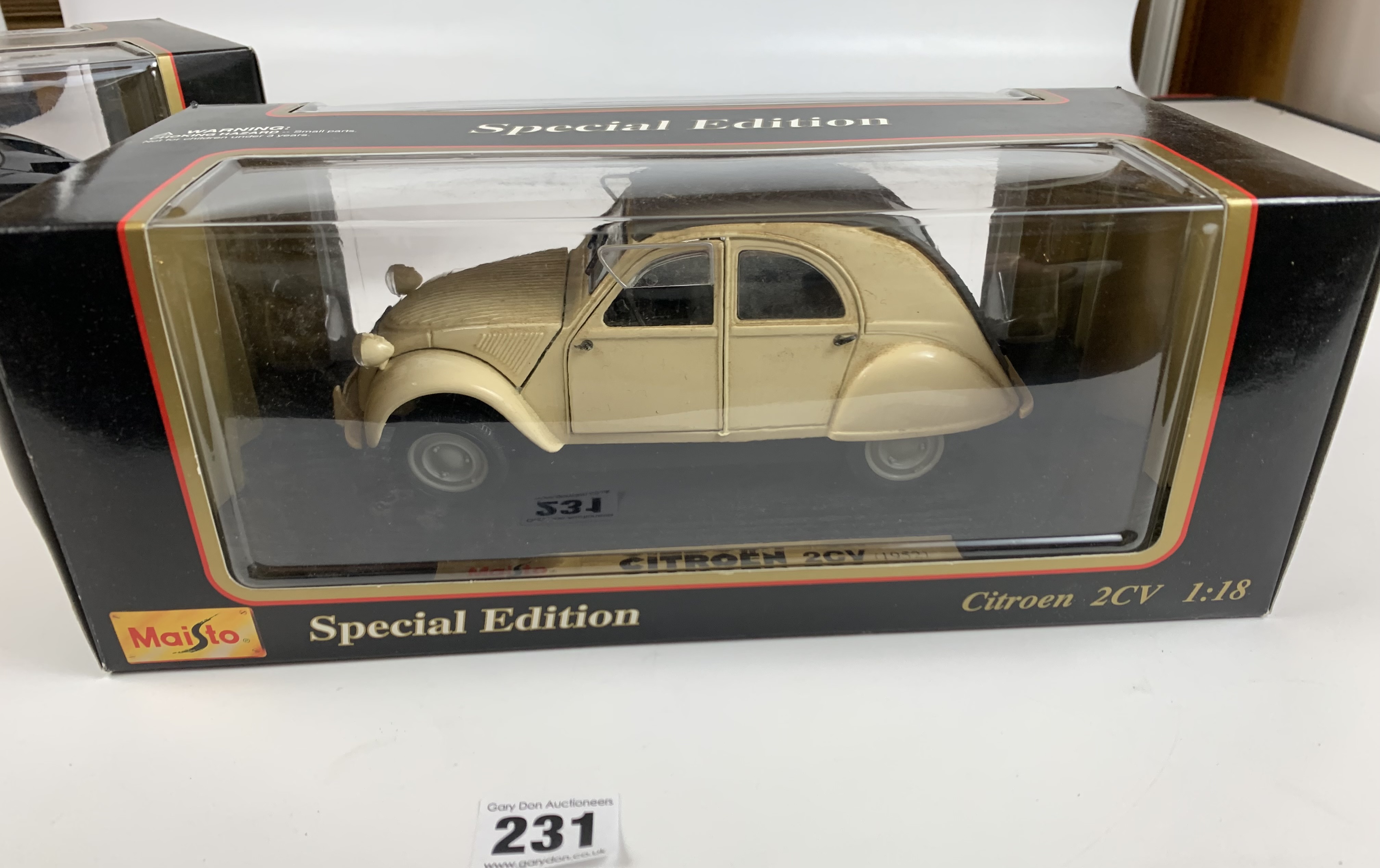2 boxed Maisto Special Edition 1:18 die cast cars – Citroen 2CV and Ford GT90 - Image 3 of 7
